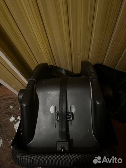 Автомобильное кресло люлька
