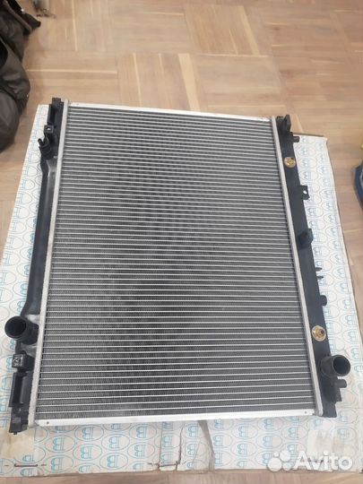 Радиатор Sorento 02-09 termal 336773T