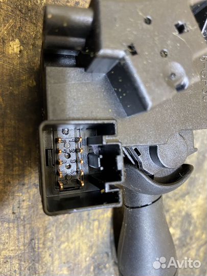 Переключатель поворотников Ford Fusion Арт. 404