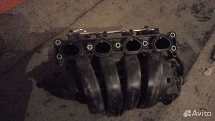 Воздушный коллектор Opel Astra H