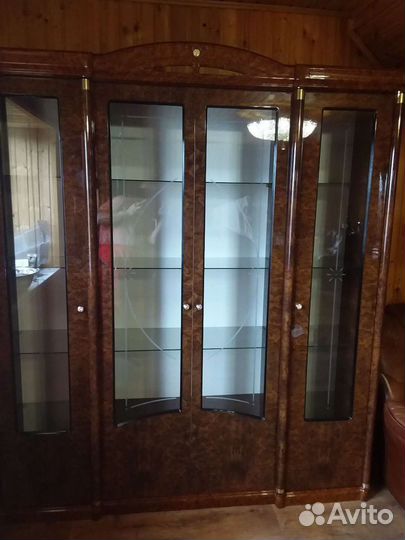 Буфет сервант витрина