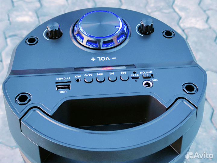 Музыкальная колонка с блютузом