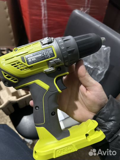 Ryobi ONE+ дрель-шуруповерт R18DD3-220S
