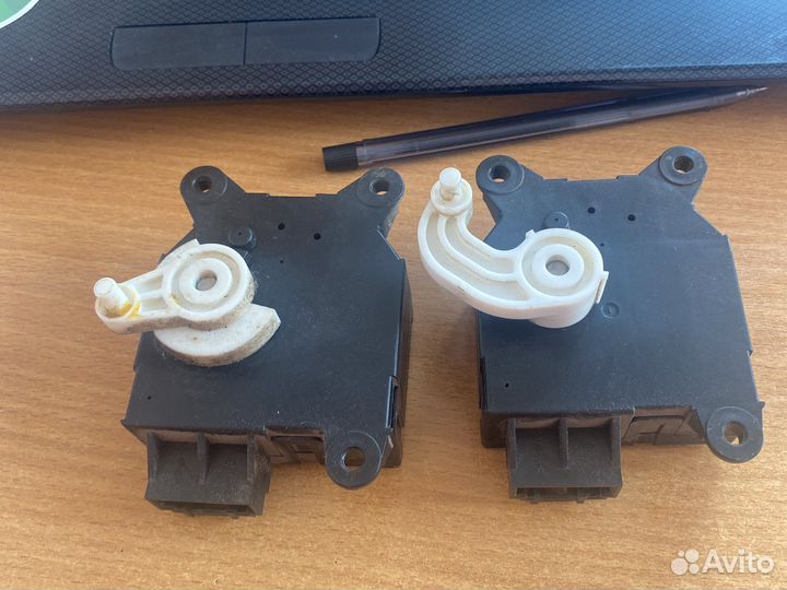 Моторчик заслонки печки suzuki sx4