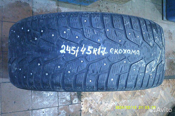 Yokohama Ice Guard IG65 245/45 R17