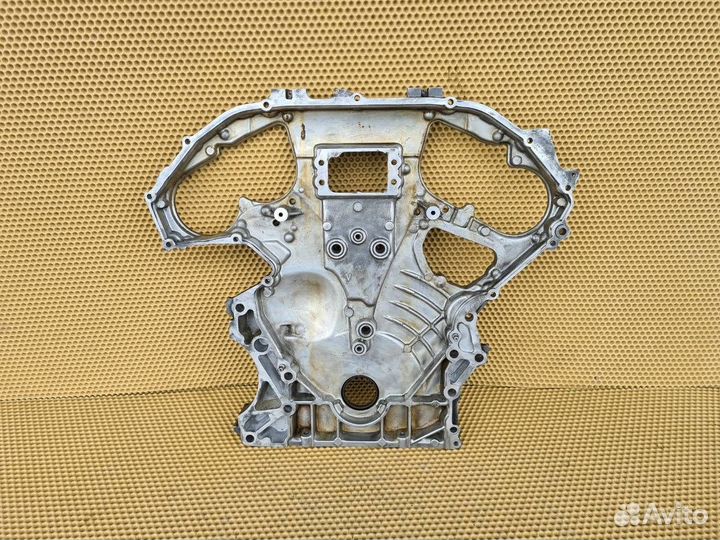 Крышка двигателя Infiniti Vq35Hr