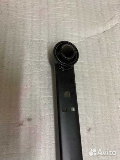 Тяга продольная B30H28250