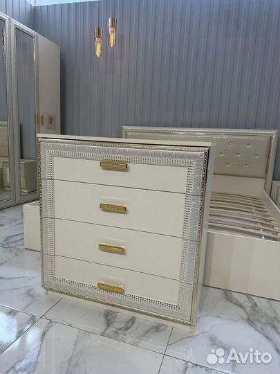 Спальный гарнитур Спальня новая