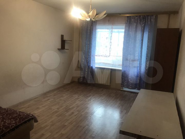 1-к. квартира, 43 м², 1/9 эт.