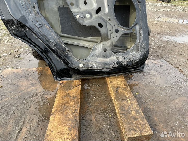 Дверь задняя левая Ford Focus 1