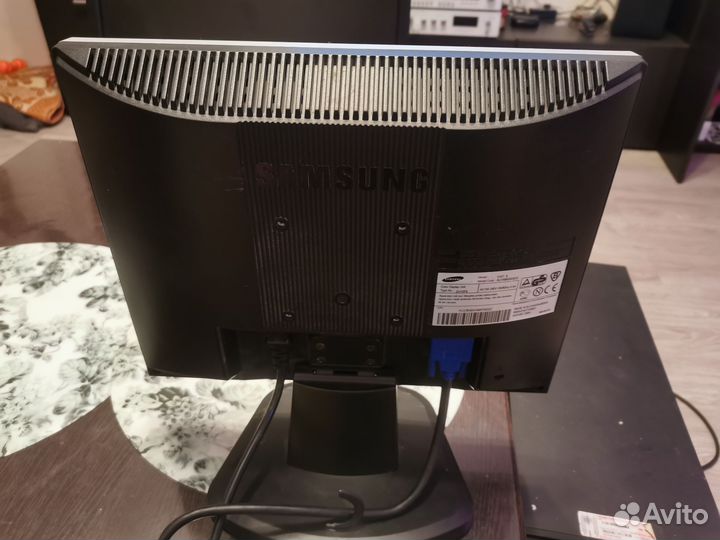 Монитор Samsung Syncmaster 510t