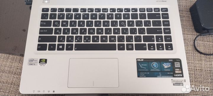 Ноутбук HP asus