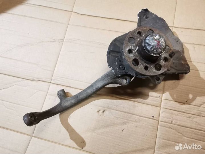 Рычаг, кулак поворотный правый передний A221332460