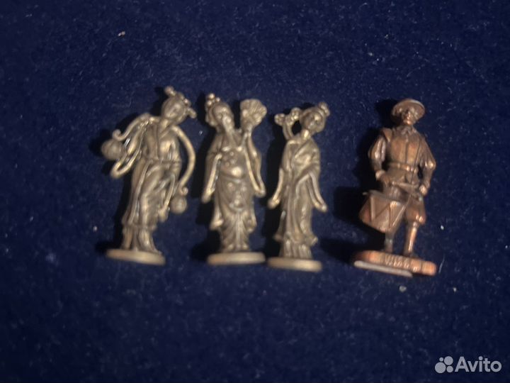 Игрушки из киндера 90х