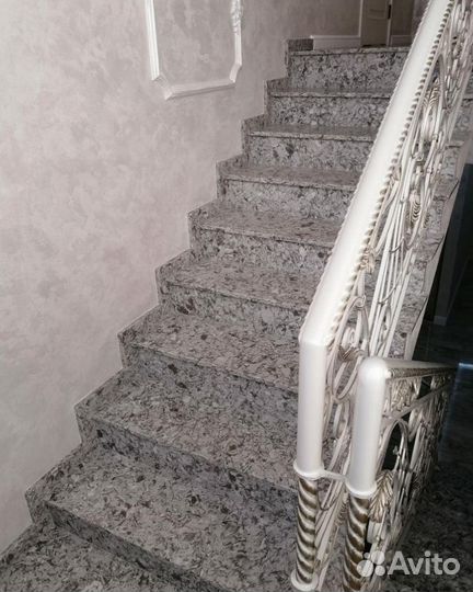 Лестница из акрила