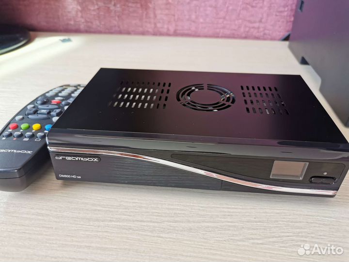 Спутниковый ресивер Dreambox DM800 HD SE оригинал