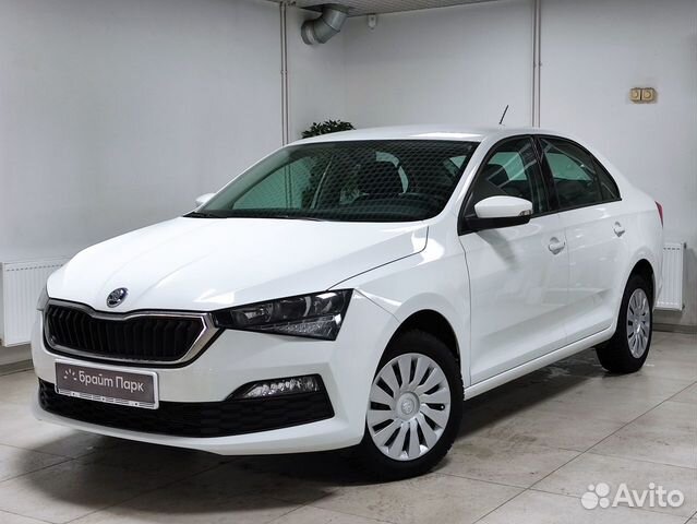 Skoda Rapid 1.6 MT, 2021, 3 000 км с пробегом, цена 1697000 руб.