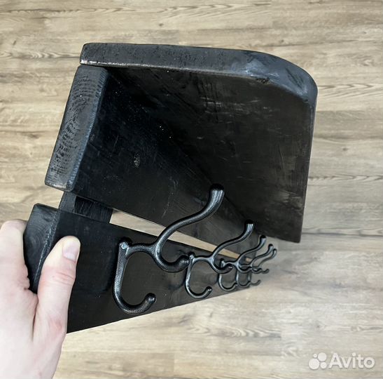 Вешалка в прихожую