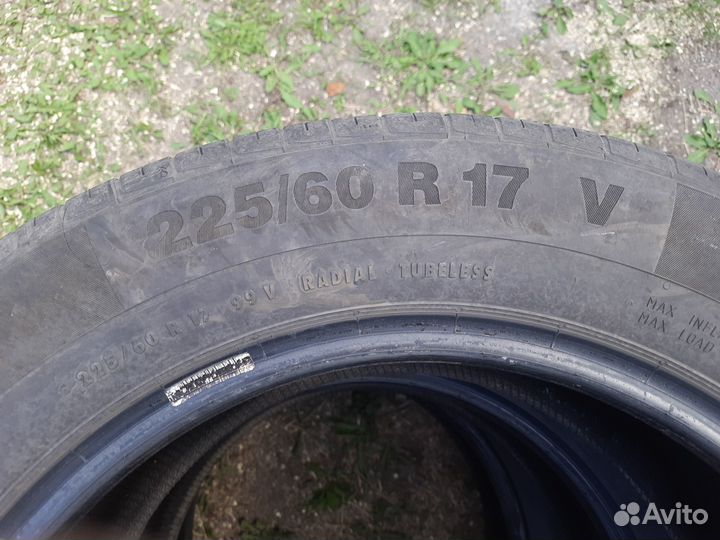 Centennial Tires Dirt Commander MT 225/60 R17