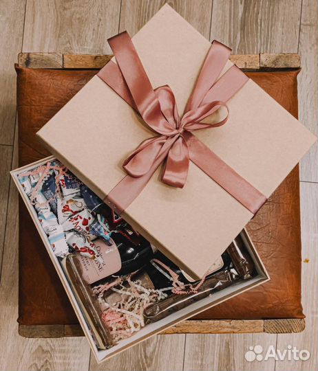 Подарочный бокс