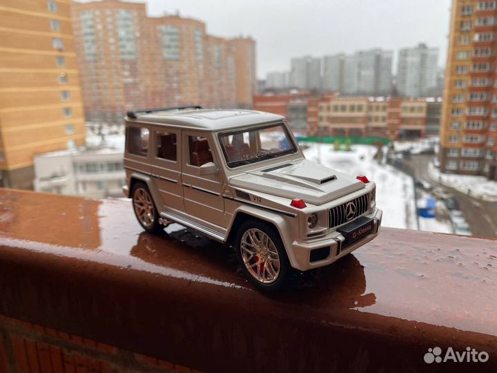 Модель металлическая Mercedes-Benz G-Class Белый