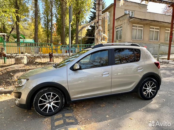 Renault Sandero Stepway 1.6 AT, 2018, 48 000 км