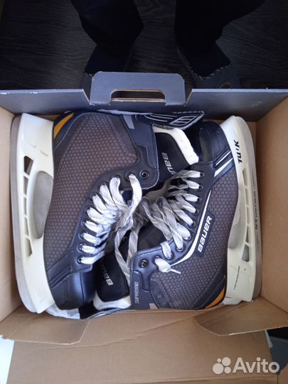 Хоккейные коньки bauer