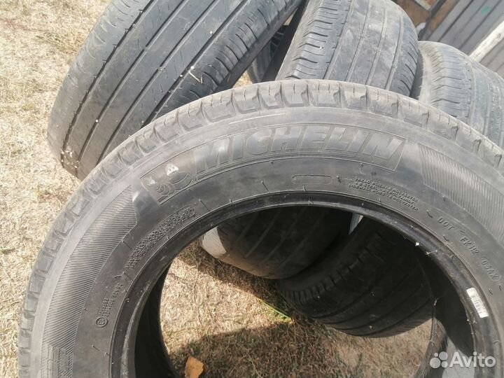 Michelin Latitude Tour HP 235/65 R17