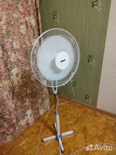 Вентилятор напольный новый