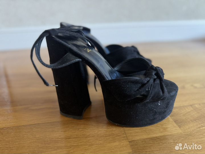 Босоножки женские 39 размер