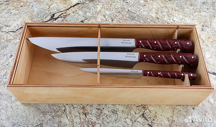 Набор кухонных ножей из стали 95Х18 с рукоятью из