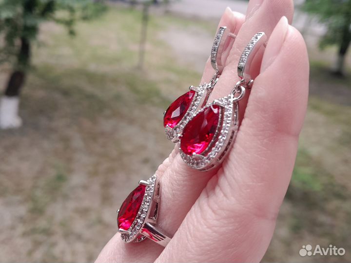 Серебряный комплект