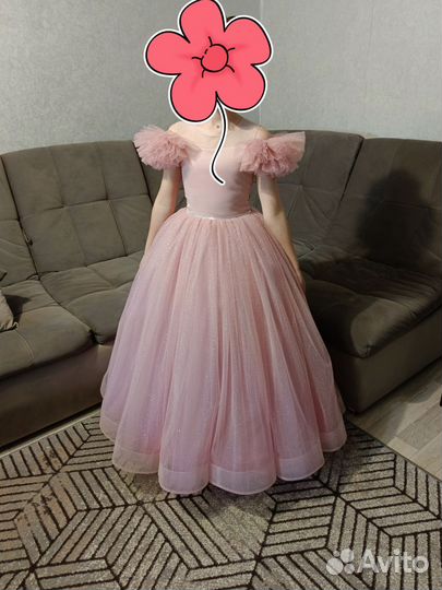 Платье на выпускной на 140 см