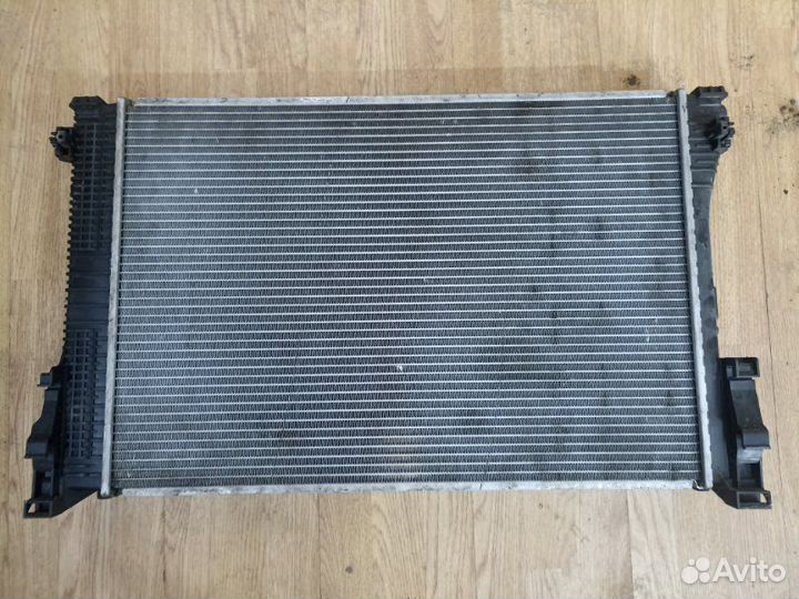 Радиатор охлаждения Mercedes-Benz C-Class W204