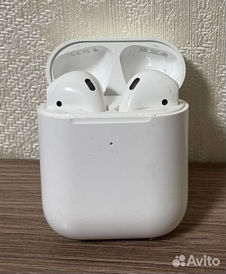Apple Airpods 2