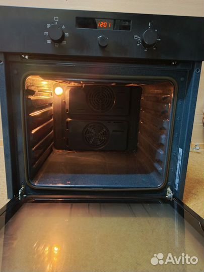 Духовой шкаф электрический Samsung