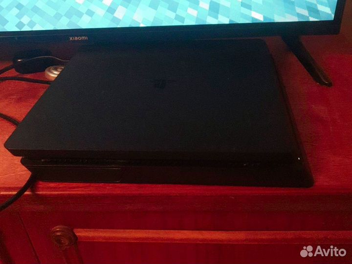 Sony playstation 4 slim