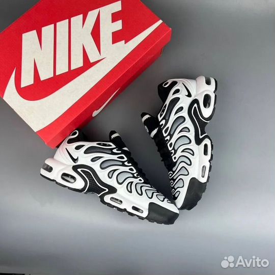 Nike Air Max Plus TN Drift New SEra White Black