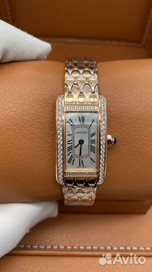 Женские часы Cartier