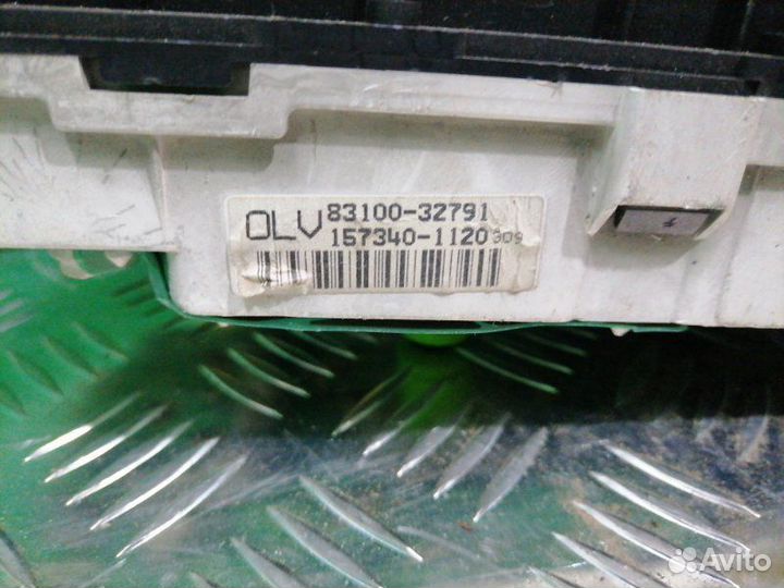 Щиток приборов Toyota Vista SV30