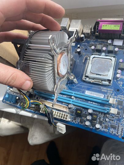 Материнская плата с процессором и памятью lga775