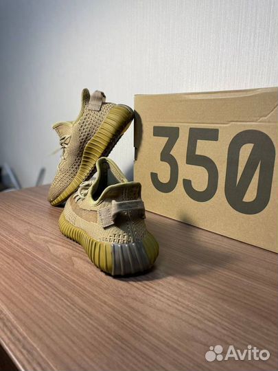 Кроссовки Adidas yeezy boost 350 v2