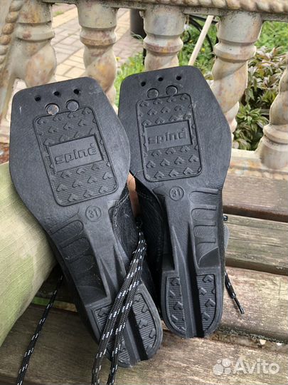 Лыжные ботинки