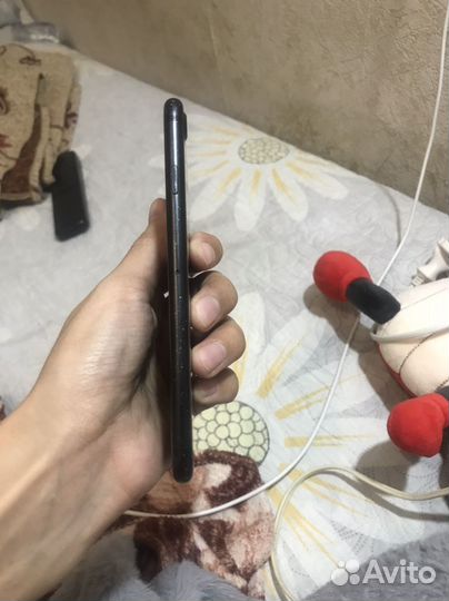 iPhone 7, 32 ГБ