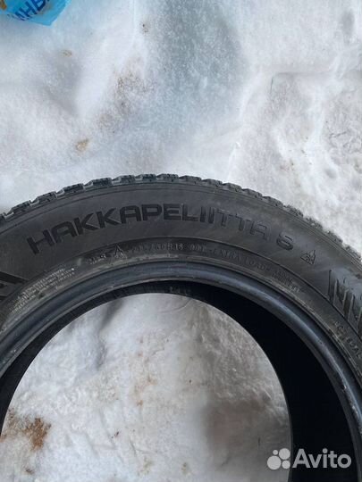 Nokian Tyres Hakkapeliitta 8 215/60 R16