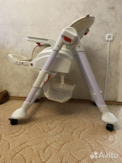 Стульчик для кормления с качалкой Sweet Baby