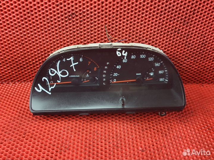 Щиток приборов Toyota Camry 838000W130