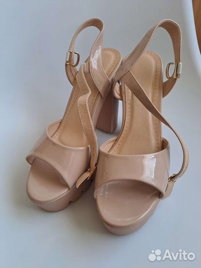 Босоножки женские 40 размер