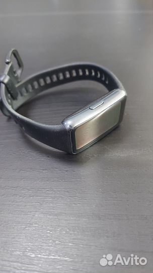 Фитнес браслет часы huawei band 6