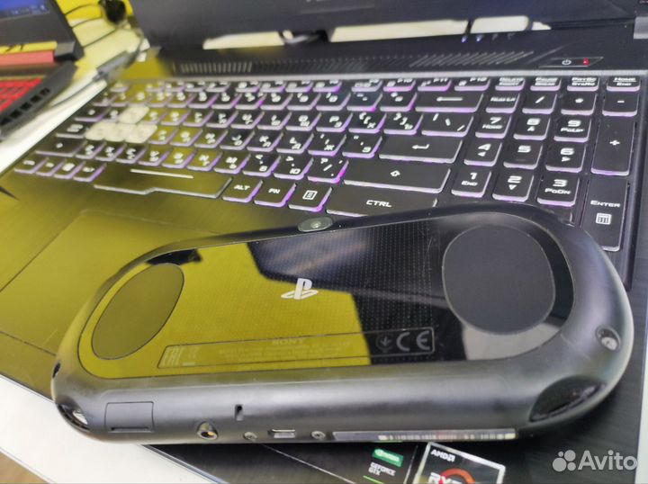 PS vita PCH-2016